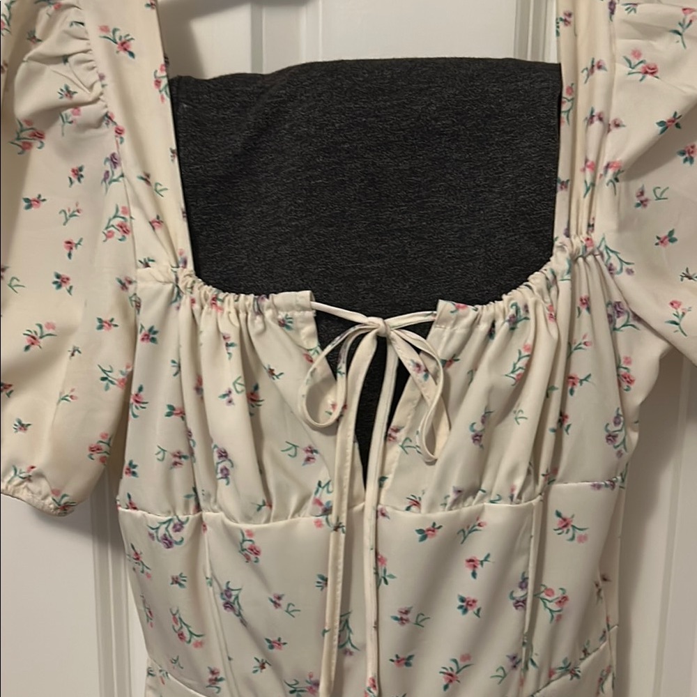 Moonsea Floral Cream Midi Dress sz S - Picture 7 of 8